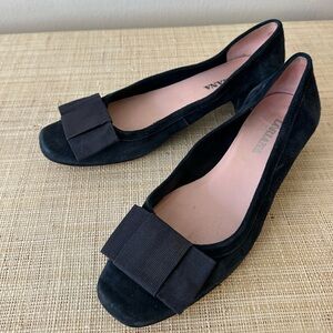 Velvet Navy Bow Flats in Size 37